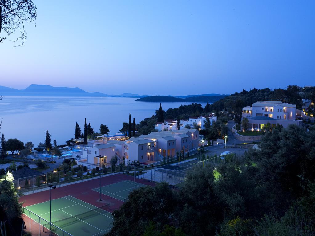 Porto Galini Seaside Resort & Spa ニキアナ エクステリア 写真 View of the campus
