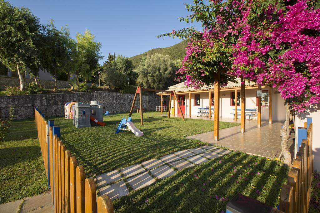 Porto Galini Seaside Resort & Spa ニキアナ エクステリア 写真 The kindergarten